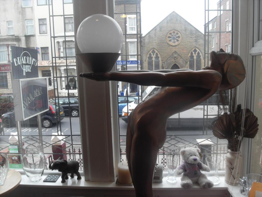 Bradleys Hotel Blackpool Esterno foto